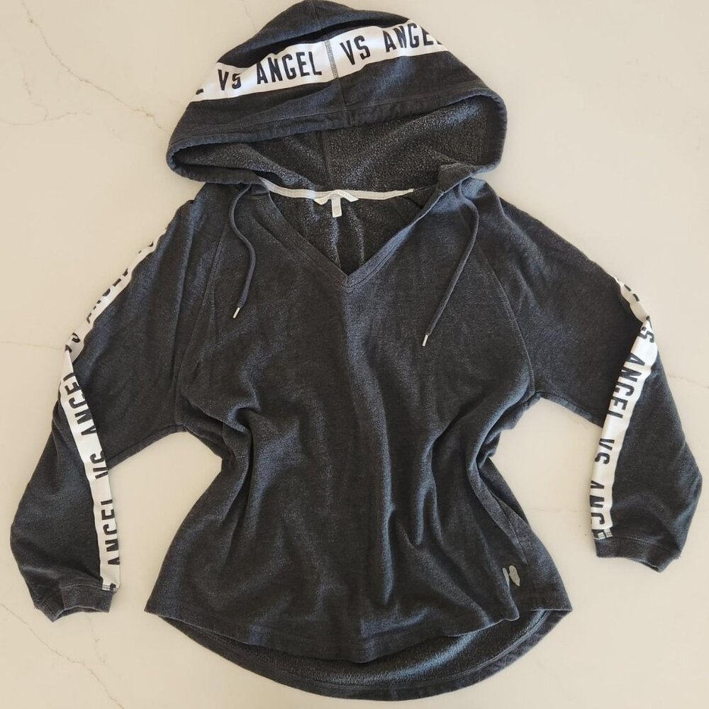 Y2K Victoria’s Secret Sz S VS Angel Gray Pullover hoodie Women's athleisure Cozy